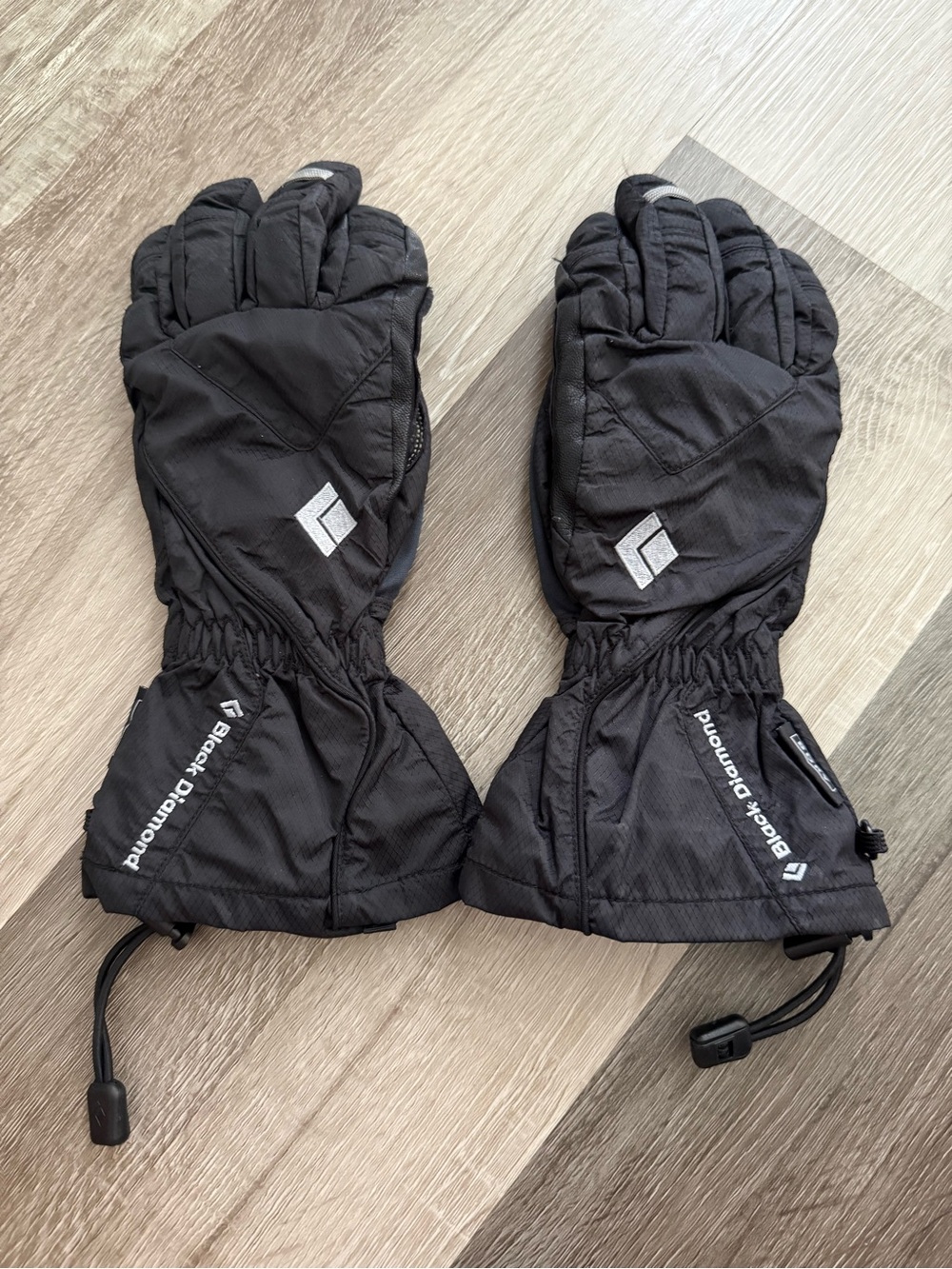 Black Diamond Women’s Gloves - Not a Jacket Subcategory